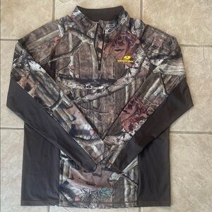 Mossy Oak Camouflage Half-Zip Shirt